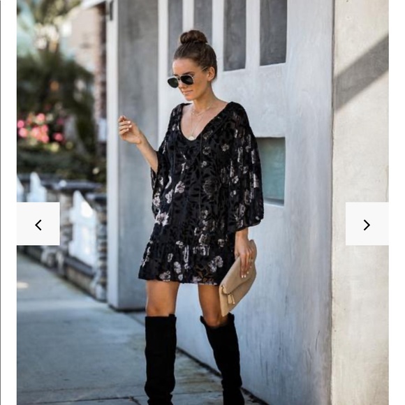Vici Tops - Velvet Burnout Tunic